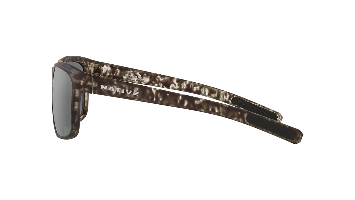 Wells Sunglasses in Silver Reflex | Native Eyewear®